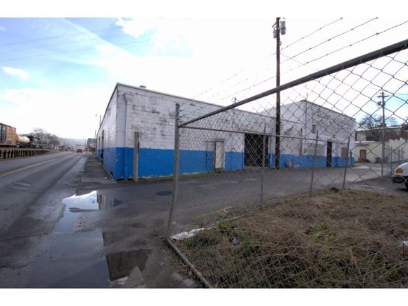 147 W Main St, Newport, TN 37821